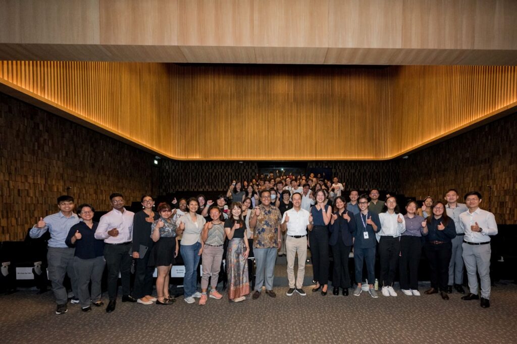 The NUS Environmental Policy Forum 2023 brought together a plurality of voices from policymaking, academia and civil society to participate in a closed-door dialogue. 